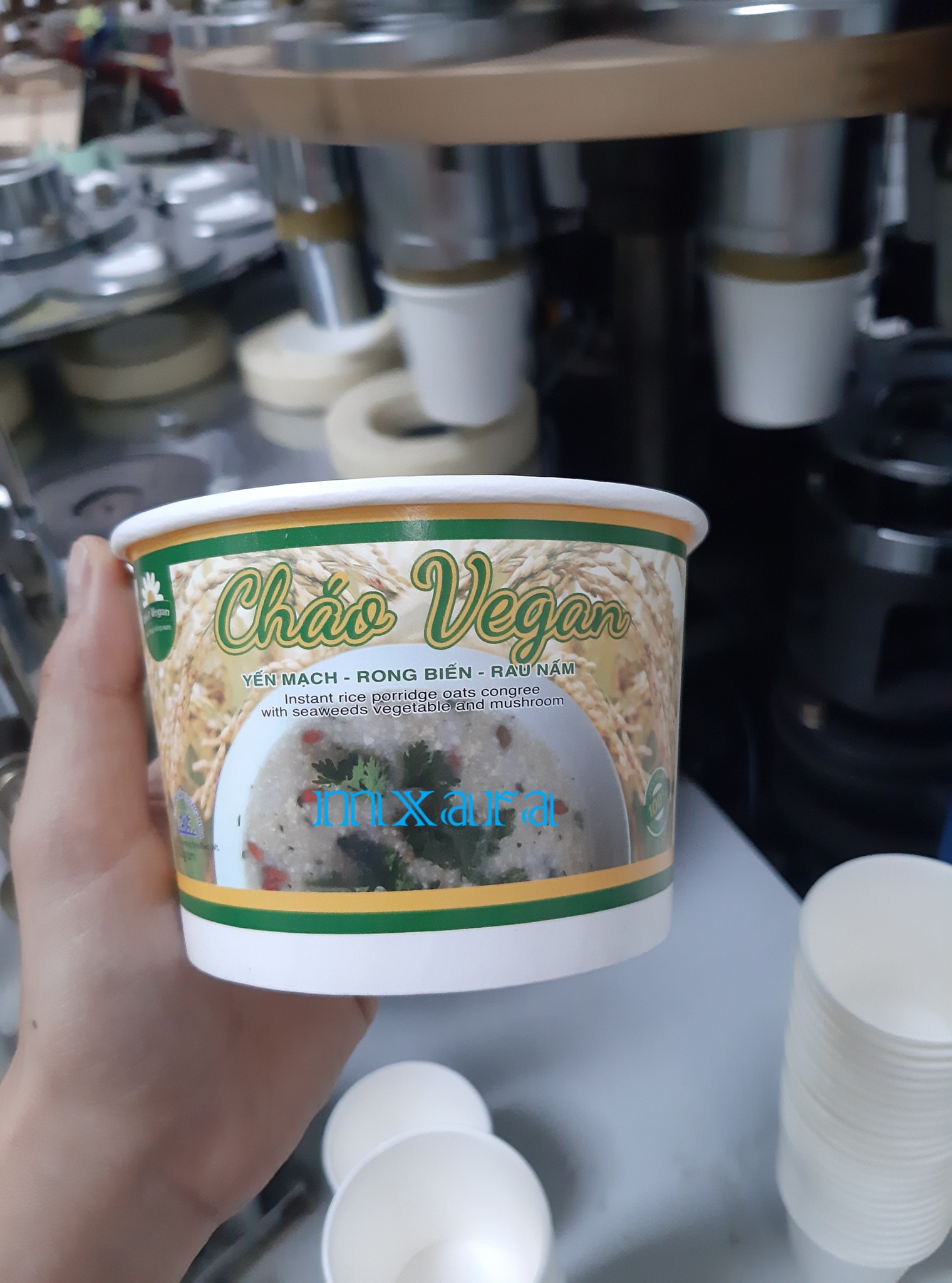 Mxara chuyên thiết kế in logo lên tô giấy giá tốt tại HCM
